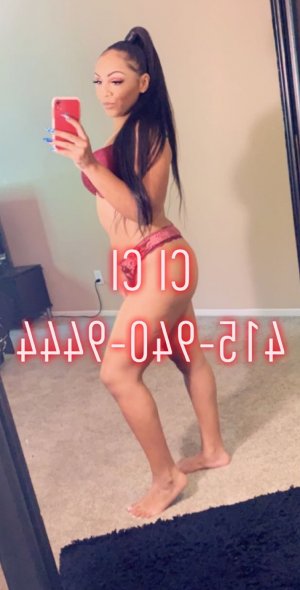 Shalina outcall escort in Glendale
